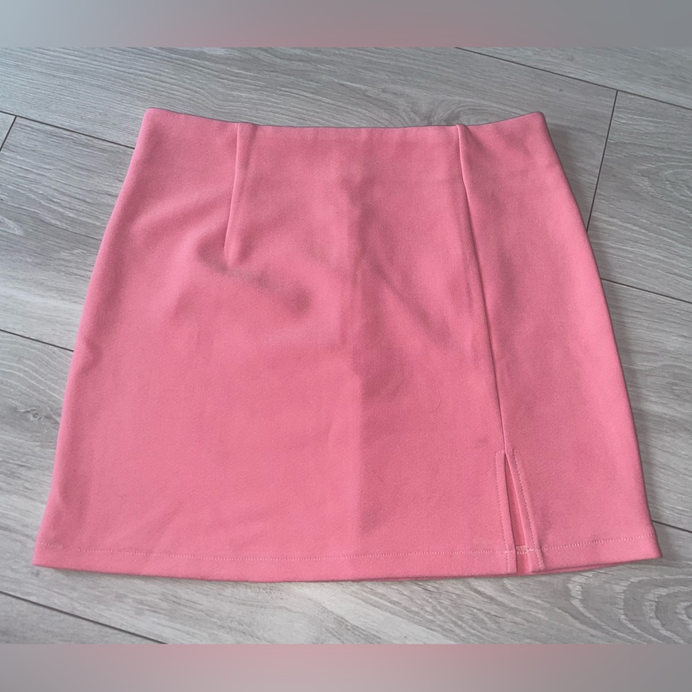 French Kyss Pink Mini Pencil Skirt for Casual Resort Wear